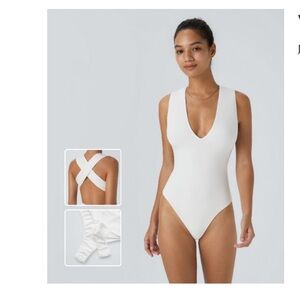 HALARA White Sleeveless Bodysuit